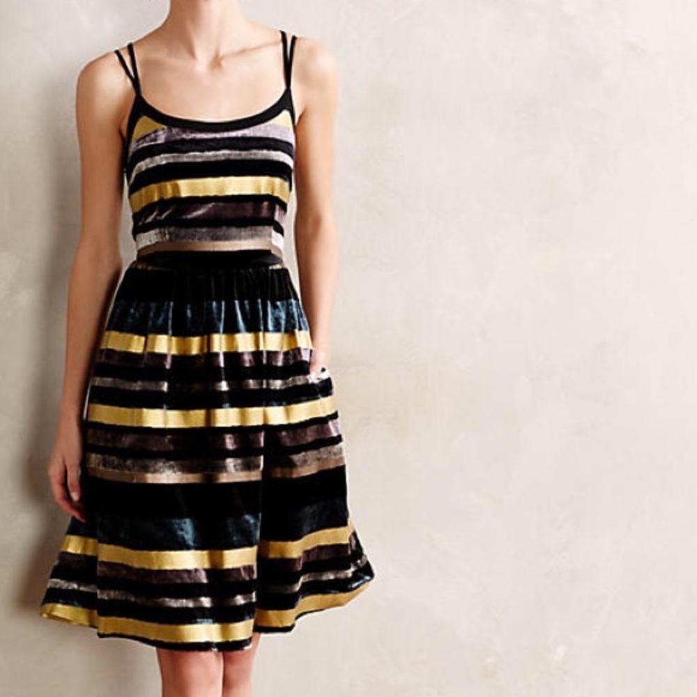 🔴 sale! Anthropologie Wolven Ada Velvet Burnout Dress